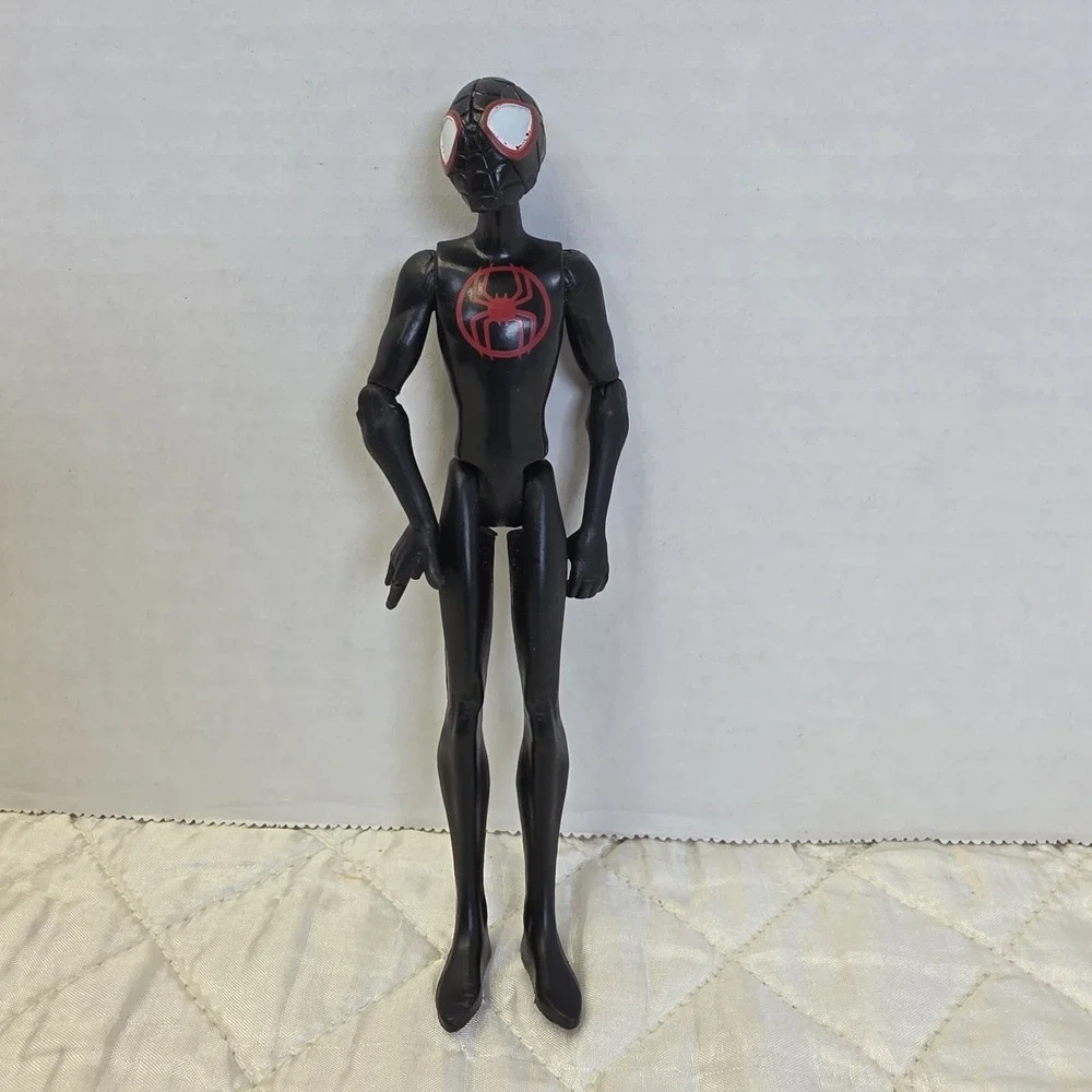 Spider Man Into Spider Verse Miles Morales Hasbro 6